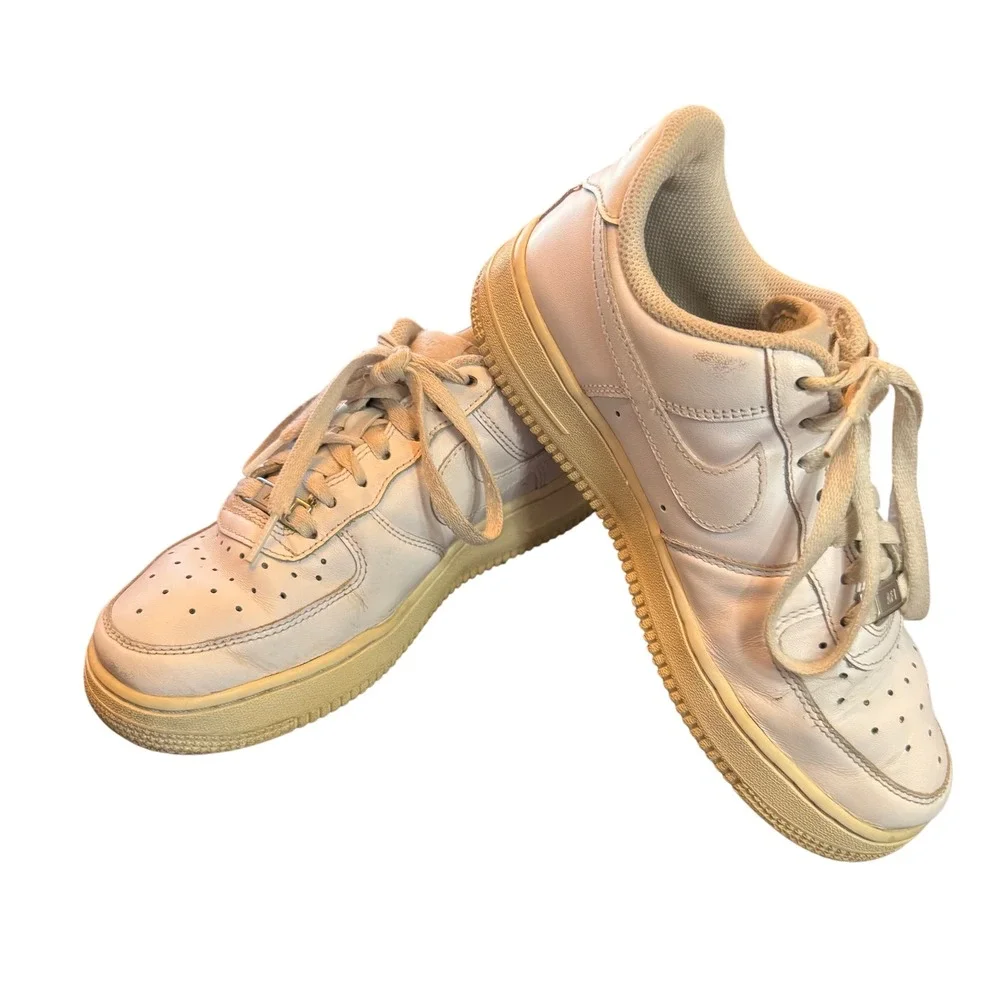 Nike Air Force 1 Low White Women's Size 7‎